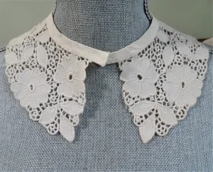 LOVELY Vintage Lace Collar, Openwork Floral  Design,Collectible Vintage Collars