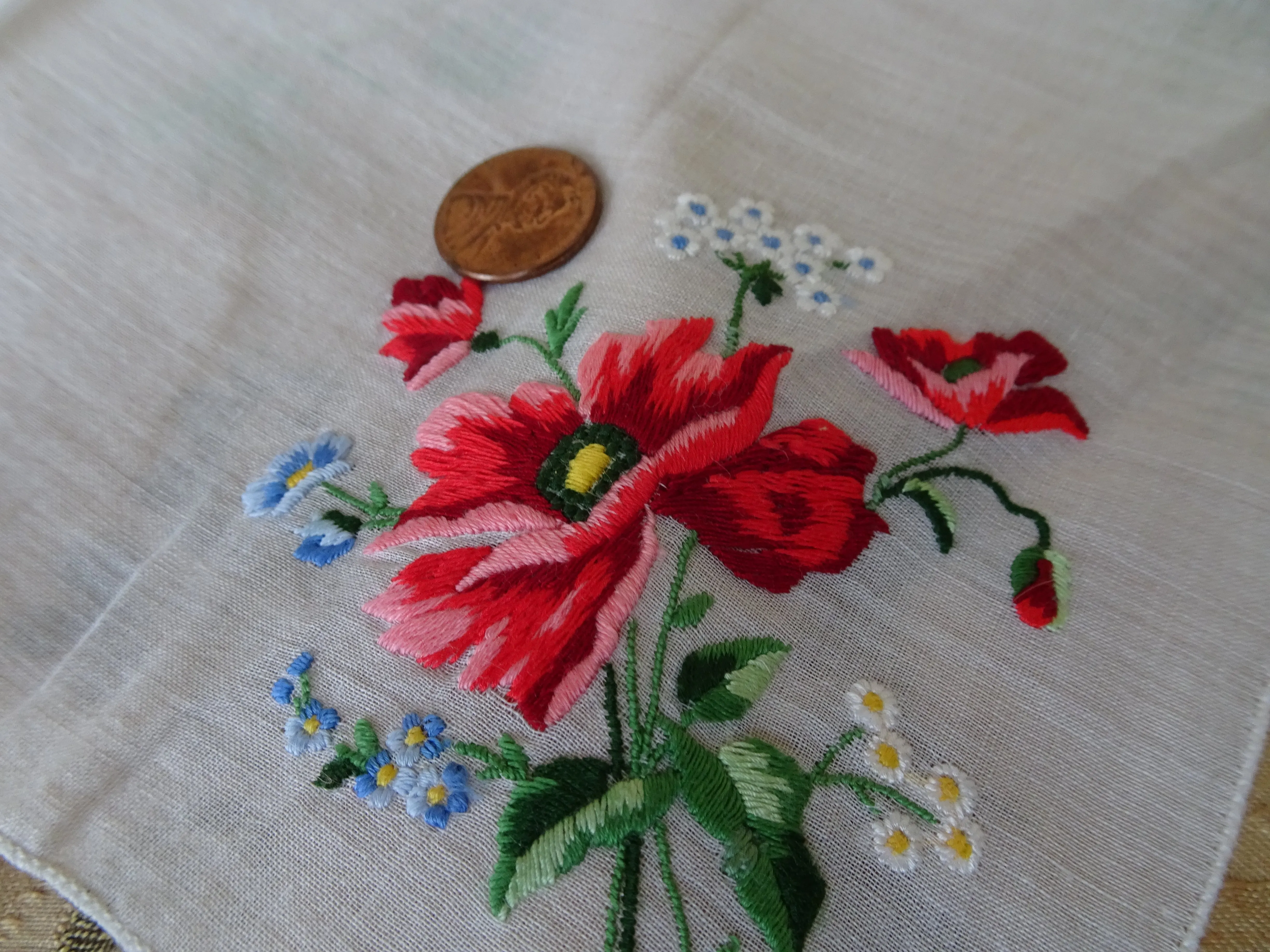 RESERVED EXCEPTIONAL Floral Embroidered Hankie,Vintage Handkerchief,Poppy Flowers Embroidery,Wedding Bridal Hanky Gifts,Collectible Hankies